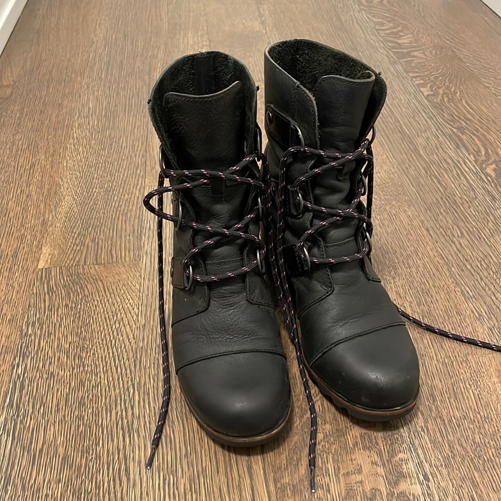 Sorel wedge boots